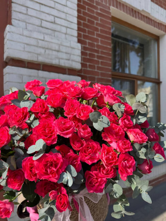 КОРЗИНА кустовых роз 